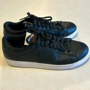 Nike Blaze Low Black Womens 6